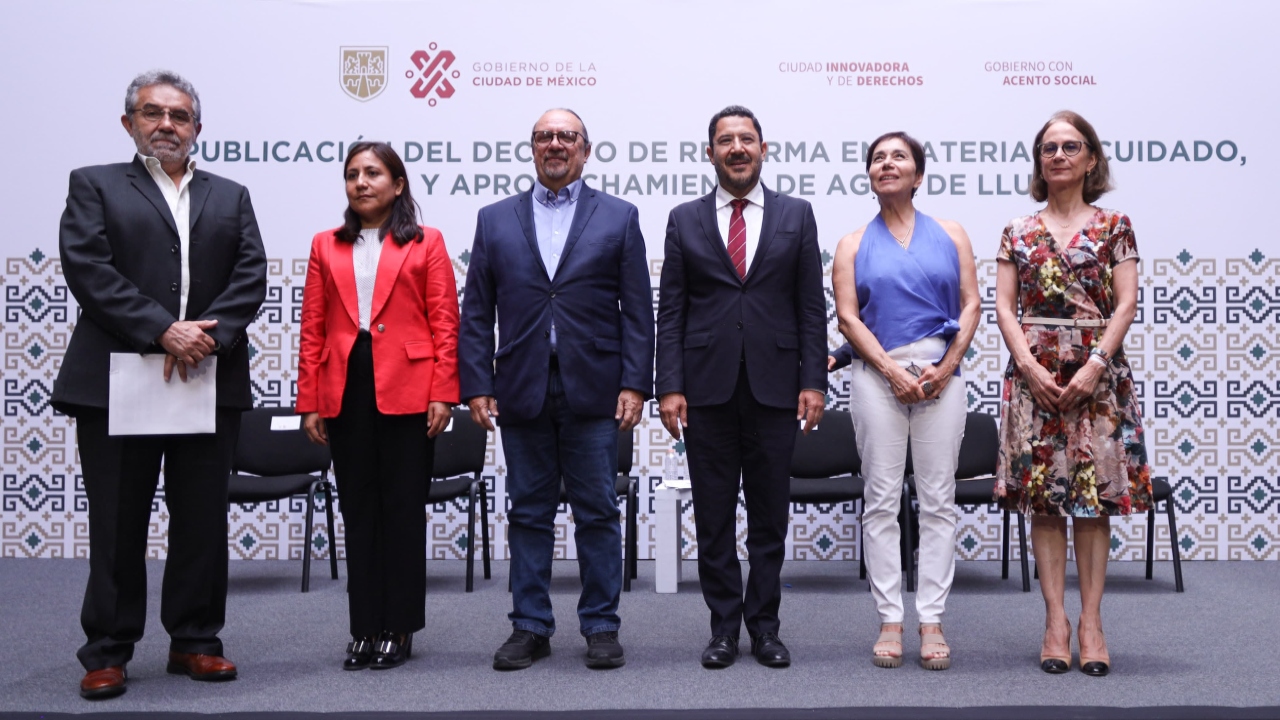 Publicación del decreto de reforma en materia de cuidado, uso y aprovechamiento de agua de lluvia/ Foto: Gobierno de la Ciudad de México