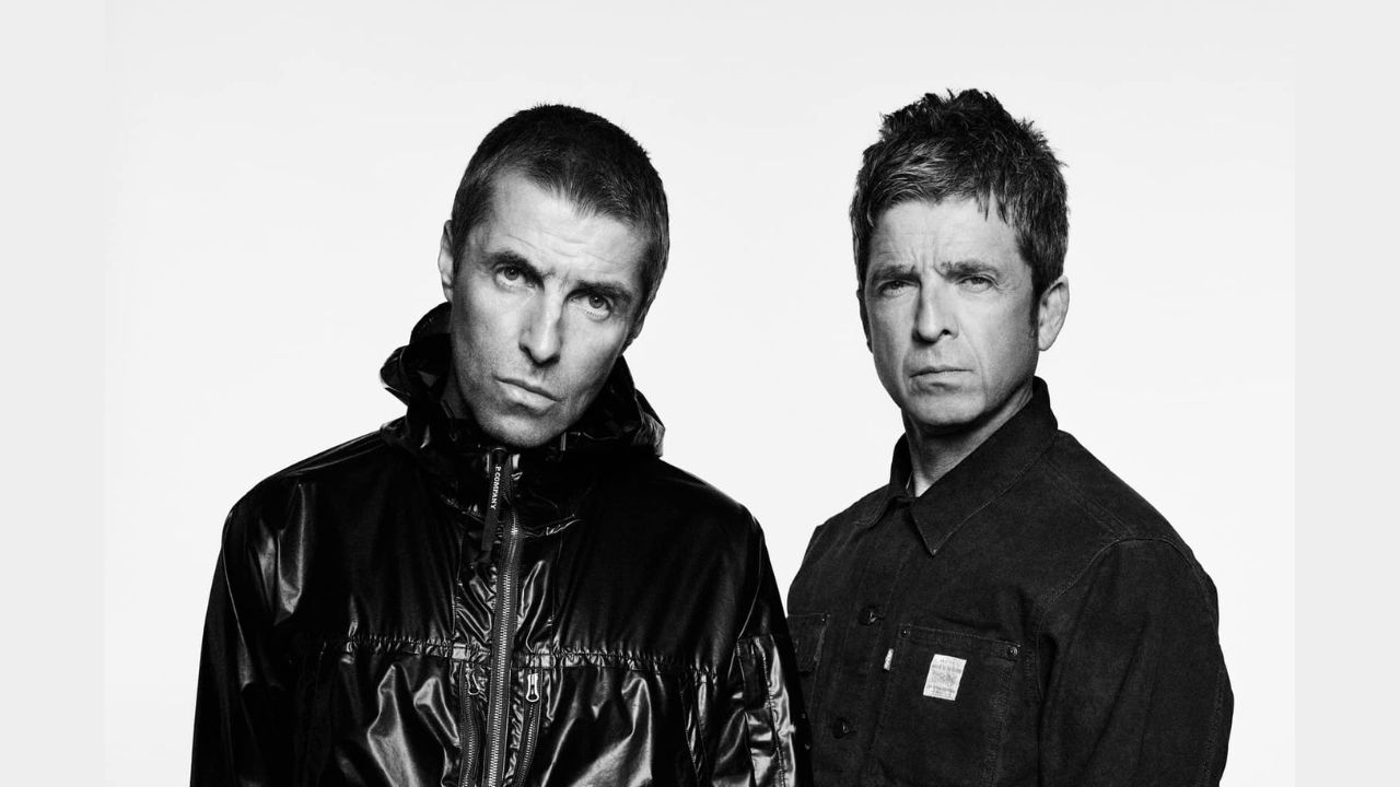 Fans regios recordaron la icónica foto de Oasis junto al Cerro de la Silla.