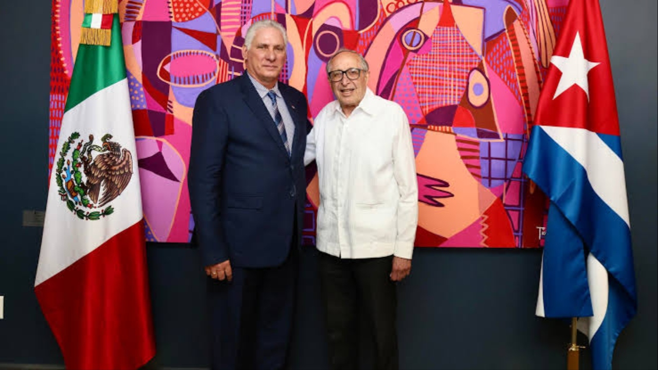 Foto: EFE/ Elpresidente de Cuba, Miguel Díaz-Canel, fue recibido por David Kershenobich, próximo Secretario de Salud con Sheinbaum. 