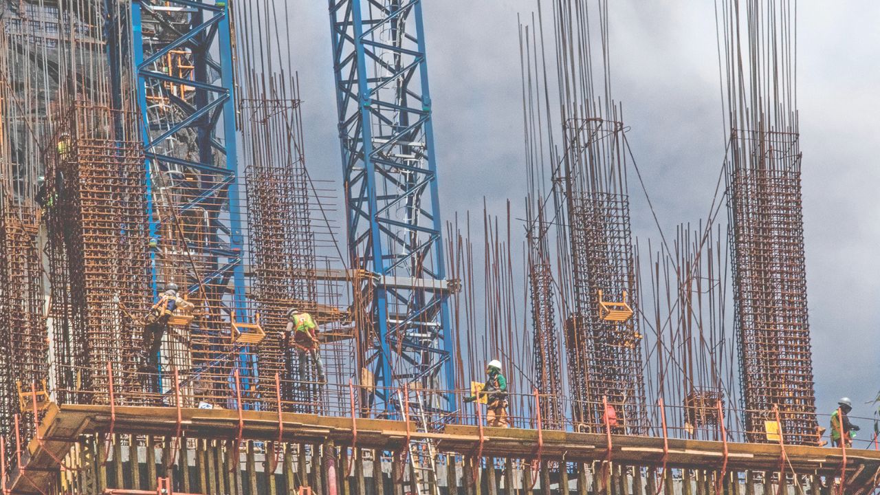 El Indicador Mensual de la Actividad Industrial (IMAI) aumentó 0.6% a tasa mensual en septiembre, tras una contracción de 0.4% en agosto, según cifras desestacionalizadas.