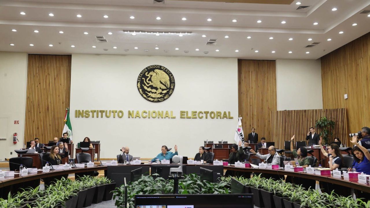 Pleno del Instituto Nacional Electoral (INE).