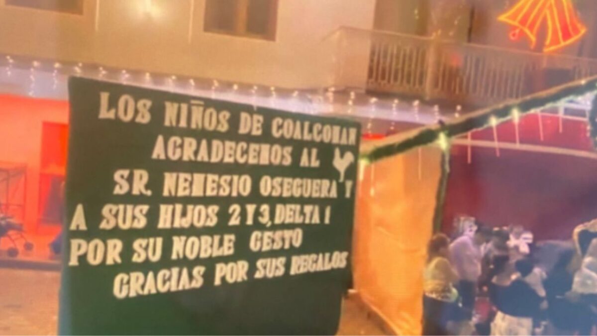 En una pancarta autoridades de Coalcomán en Michoacán, agradecen a “El Mencho” y el CJNG