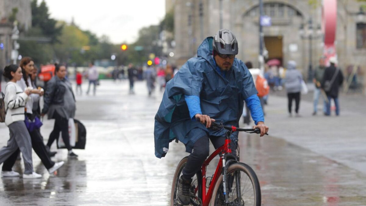 El clima para hoy se mantiene con la posibilidad de lluvias y chubascos con descargas eléctricas en el centro del país
