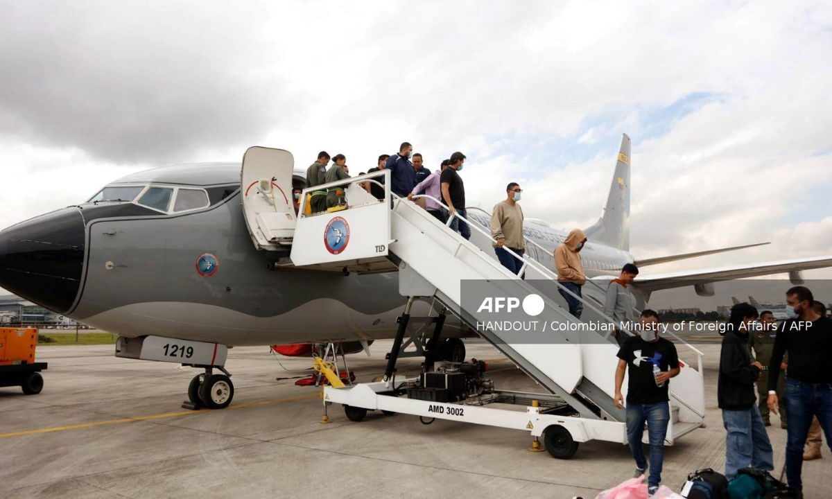 Llegan deportados repatriados de EU
