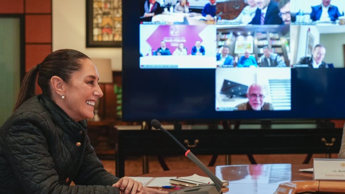 Claudia Sheinbaum se reunió con gobernadores para ver los avances del IMSS-Bienestar en el país