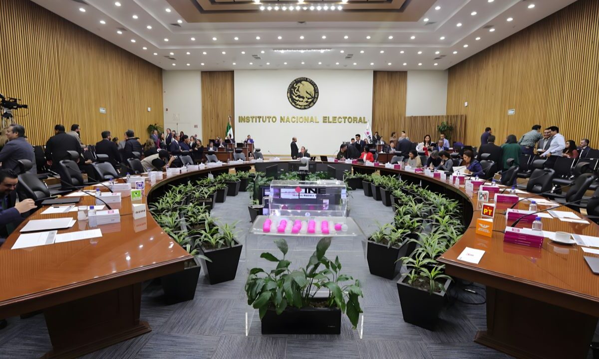 El listado de pase automático se elaboró por el Senado