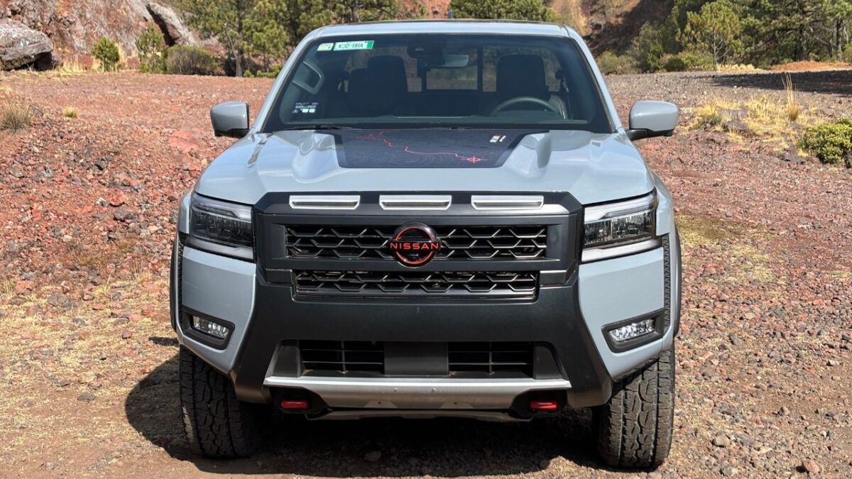 La fabricante japonesa presenta Nissan Frontier V6 Pro – 4X 2025, una pick up versátil, potente y segura. Conócela.