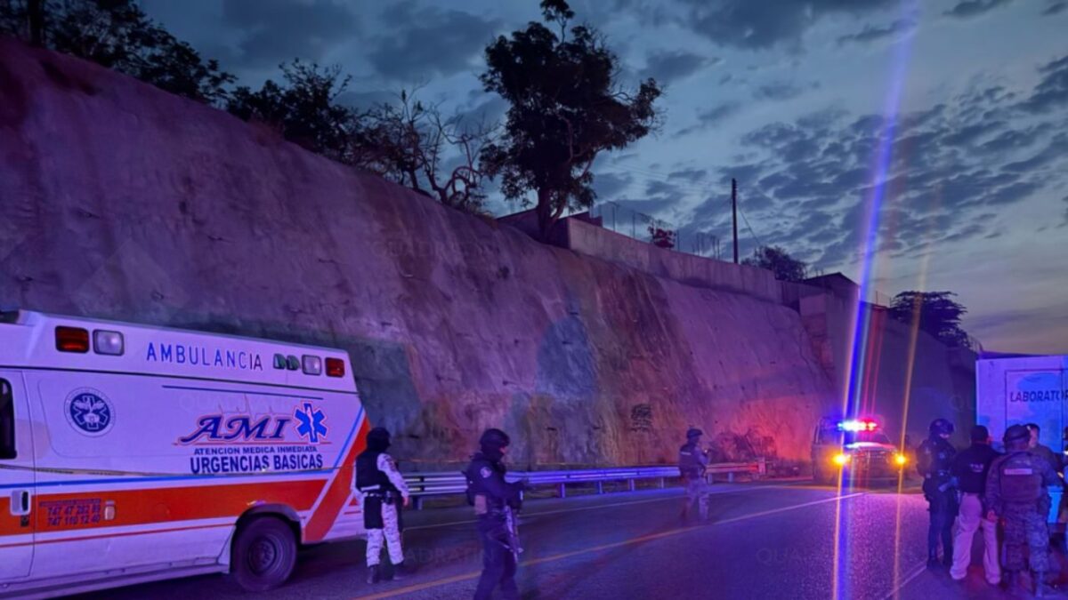 Hombres armados atacan a una ambulancia en la carretera de Acapulco-Pinotepa