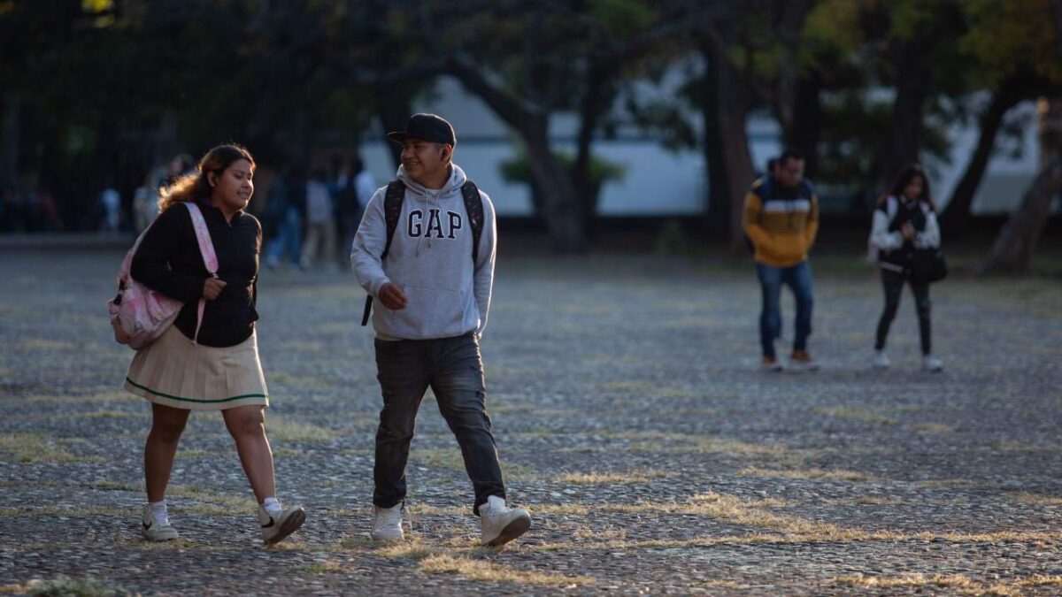Hay ciertas universidades que entran en la convocatoria para la Beca Jóvenes Escribiendo el Futuro.