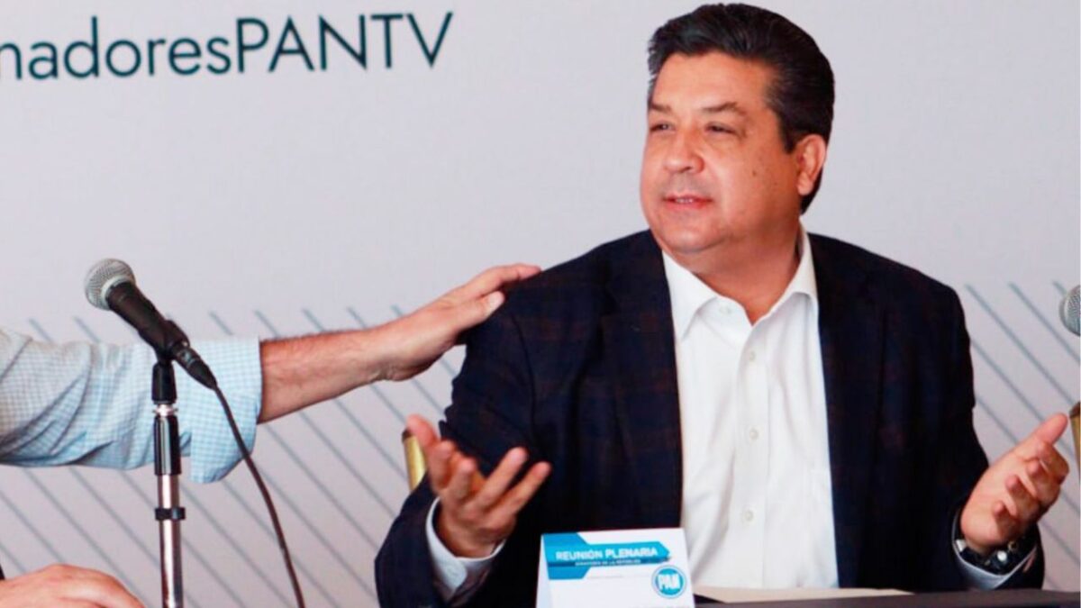 La FGR desmintió que la Interpol cancelara la ficha roja en contra del exgobernador de Tamaulipas, Francisco Javier García Cabeza de Vaca.