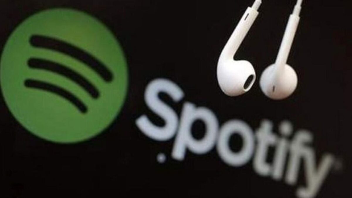 Spotify obtuvo su primer beneficio neto anual de mil 130 millones de dólares.