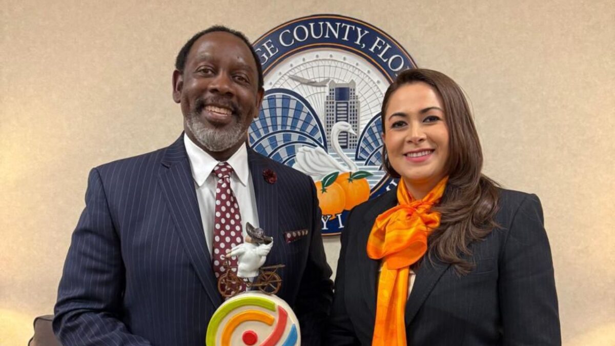 Tere Jiménez se reunió con el alcalde del condado de Orange, Florida, Jerry Demings, con el objetivo de generar proyectos conjuntos que beneficien a ambas regiones. 