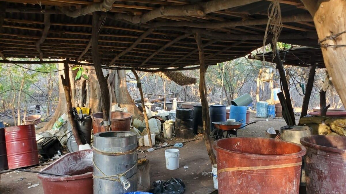 Encuentran 100 kilos de metanfetamina con un valor aproximado de más de 4 millones de pesos