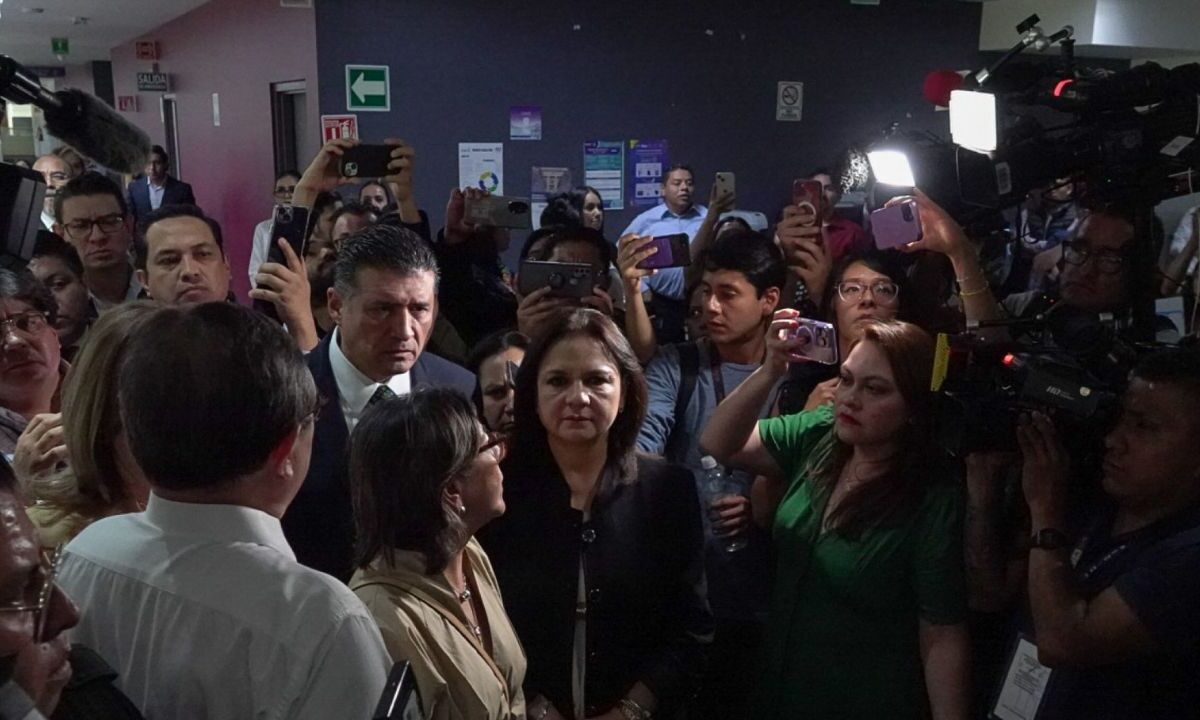 Adrián Alcalá, consejero presidente del INAI.