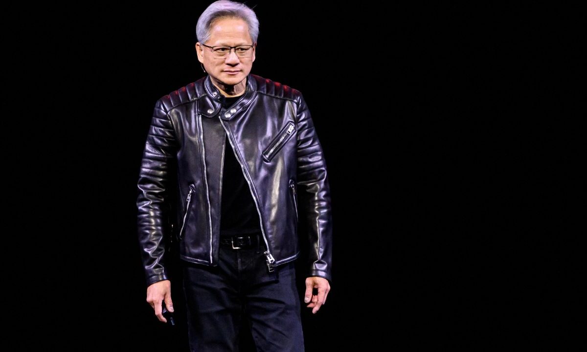 El CEO de Nvidia, Jensen Huang, presenta nuevos productos durante su discurso inaugural en la Conferencia de IA