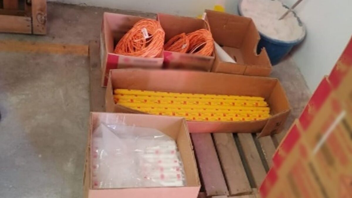 Elementos de la Semar y Fiscalía del Estado catearon dos inmuebles, y aseguraron material explosivo en Jalisco