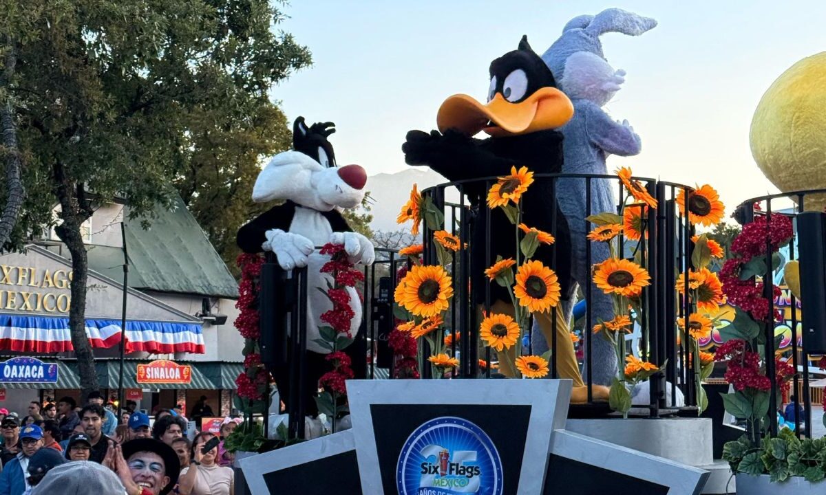 Six Flags México no sólo conmemora un cuarto de siglo de historia, sino que reafirma su compromiso de seguir ofreciendo experiencias innovadoras