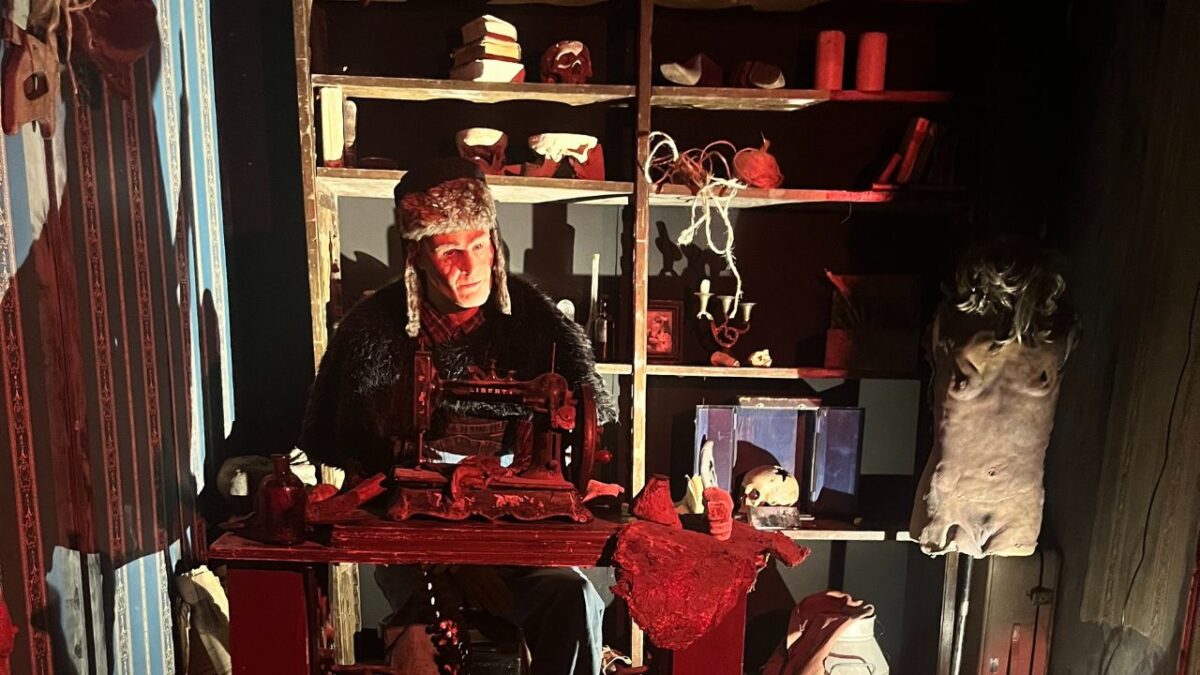 La exposición de Serial Killer que no hace apología del delito, se critica la violencia que existe en diferentes sociedades como la mexicana