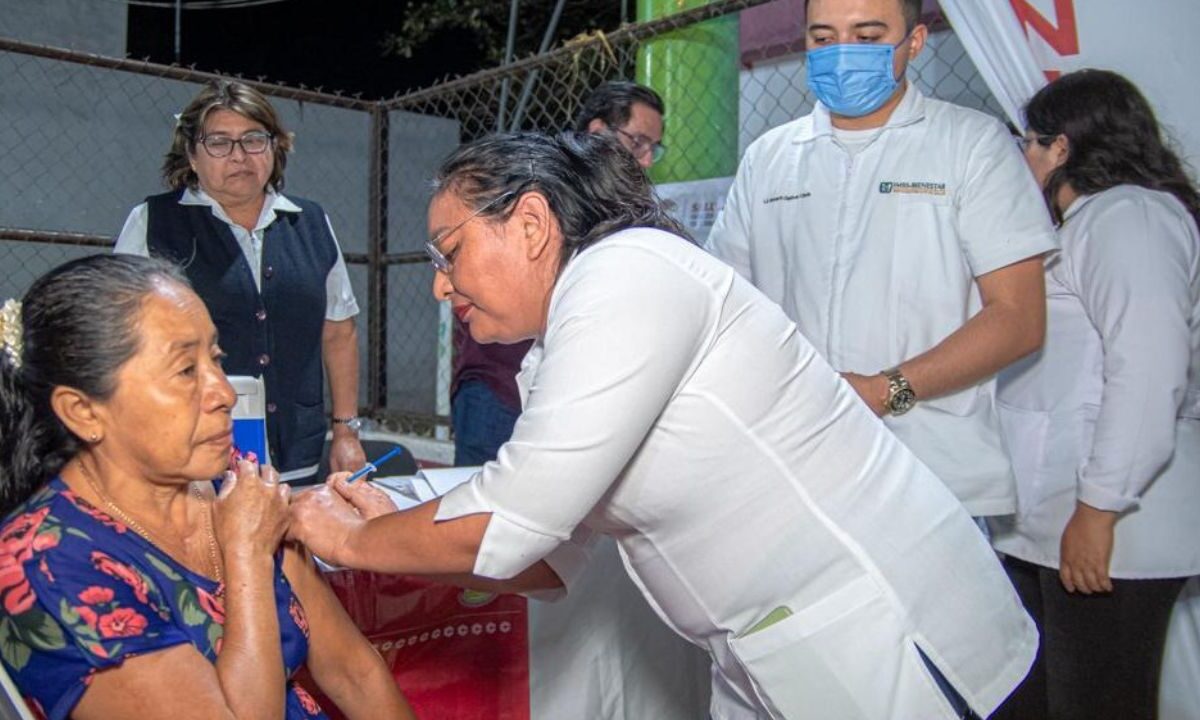 Intensifcan acciones de vacunación a través de diferentes estrategias como Salud en tu Barrio, visitas a escuelas y sitios públicos.