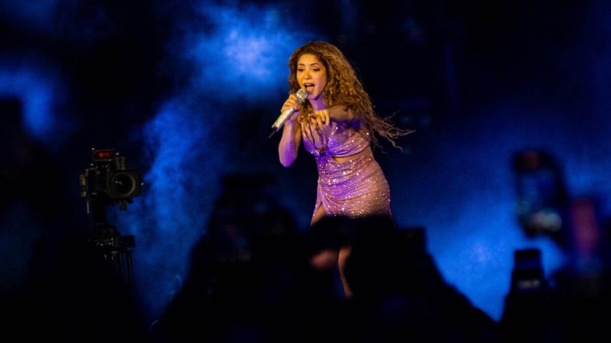 Shakira se presentó en el Estadio GNP Seguros de la Ciudad de México, en su primero de siete conciertos en el recinto.