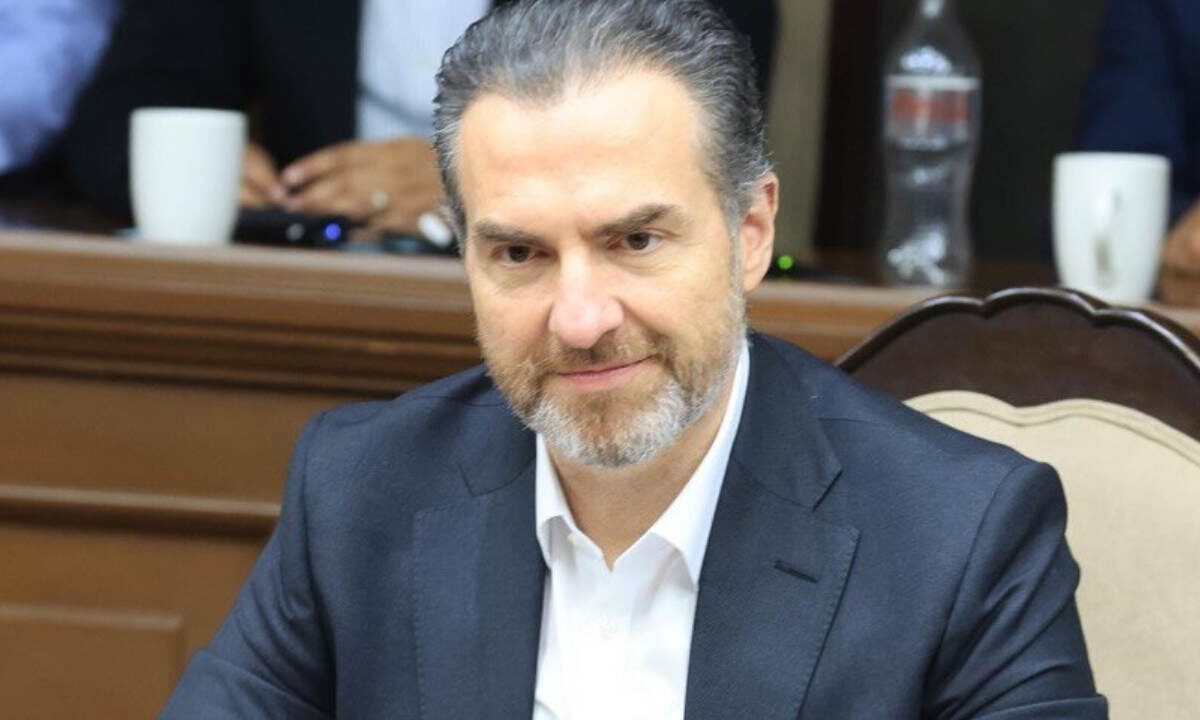Adrián de la Garza envió sus condolencias a su familia y les ofreció todo el apoyo del Gobierno de la ciudad.