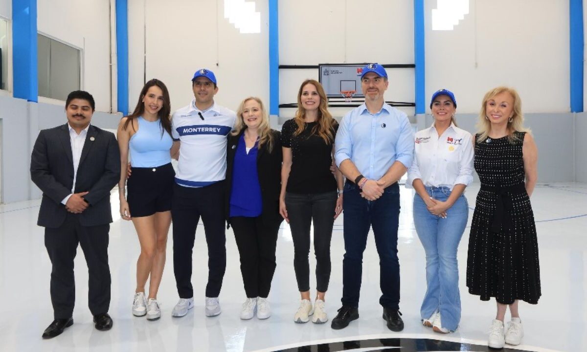 Adrián de la Garza inauguró la remodelación del gimnasio polivalente y una cancha en Ciudad Deportiva con apoyo de los Mavericks de Dallas.