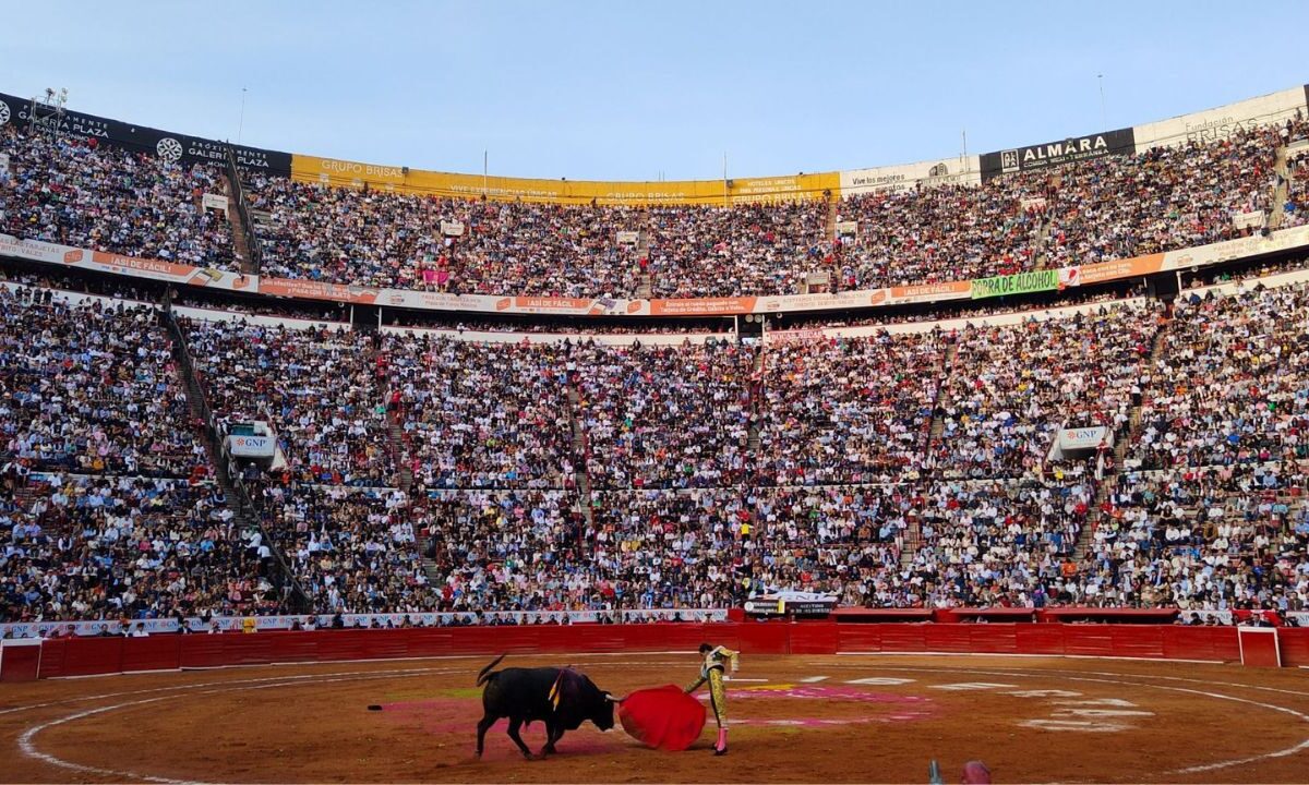 El alcalde de la Benito Juárez se pronunció a favor de respetar la determinación legal que tome el Congreso de la CDMX respecto a las corridas de toros.