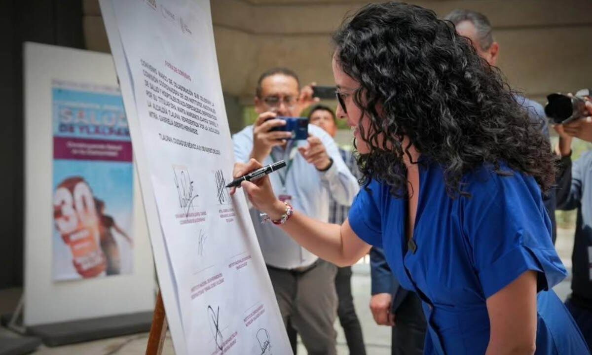 La alcaldesa de Tlalpan, Gaby Osorio, firmó convenio para optimizar la atención médica y el derecho a la salud.