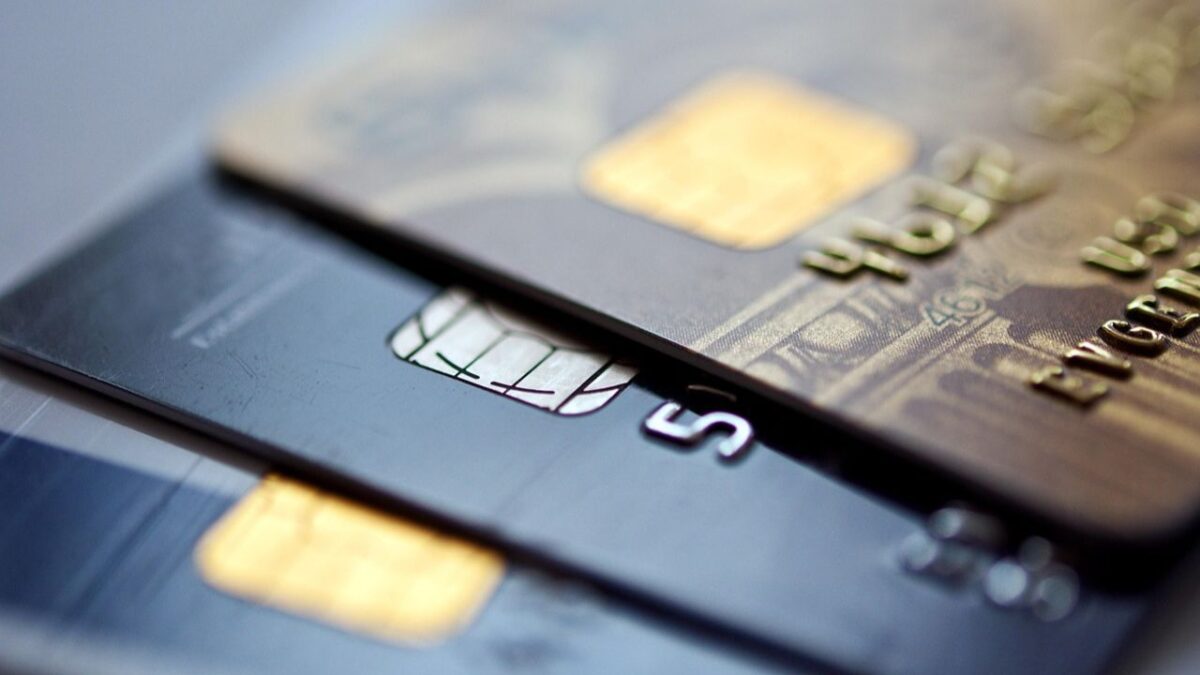 Banamex apuntó que tu tarjeta de crédito y débito son más que sólo medios para pagar o retirar dinero del cajero.