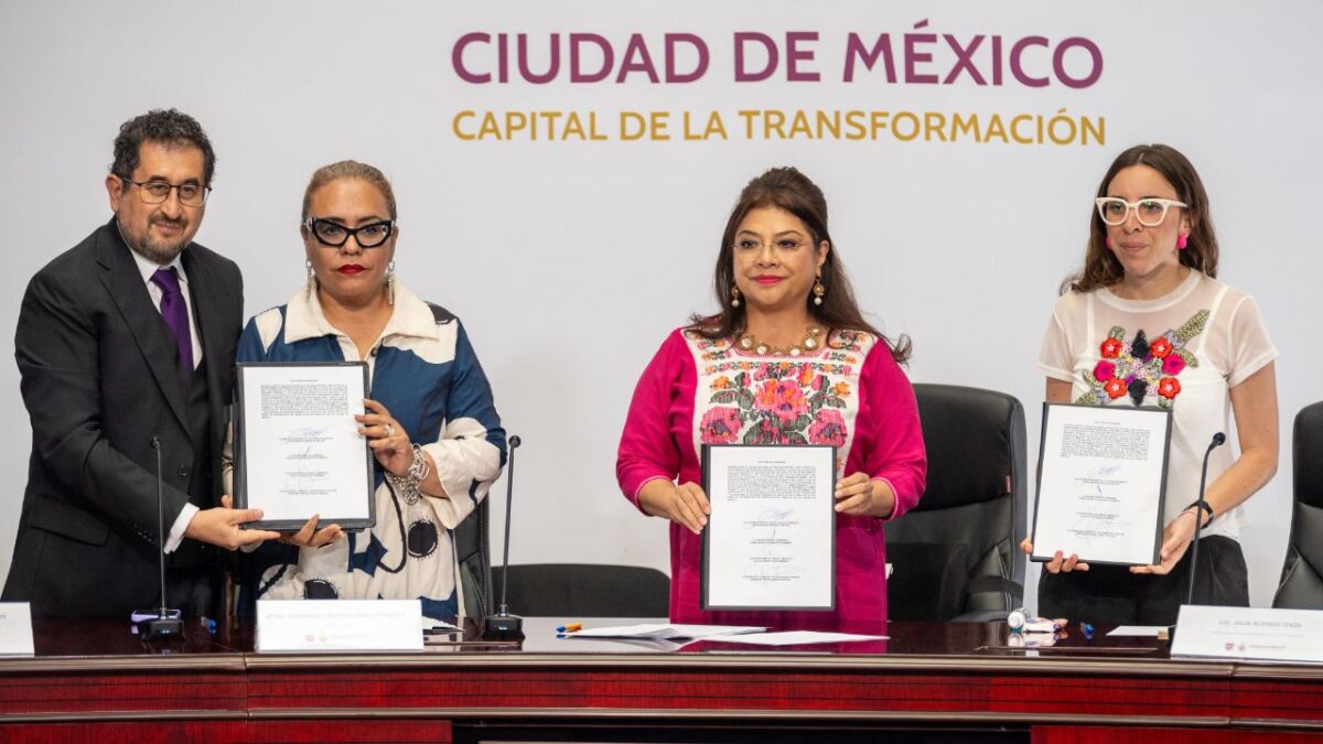 Clara Brugada firmó el decreto que estipula la prohibición de las corridas de toros con violencia.
