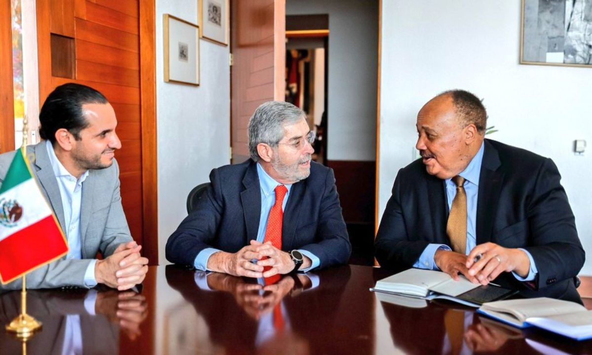 Canciller recibe a hijo de Martin Luther King