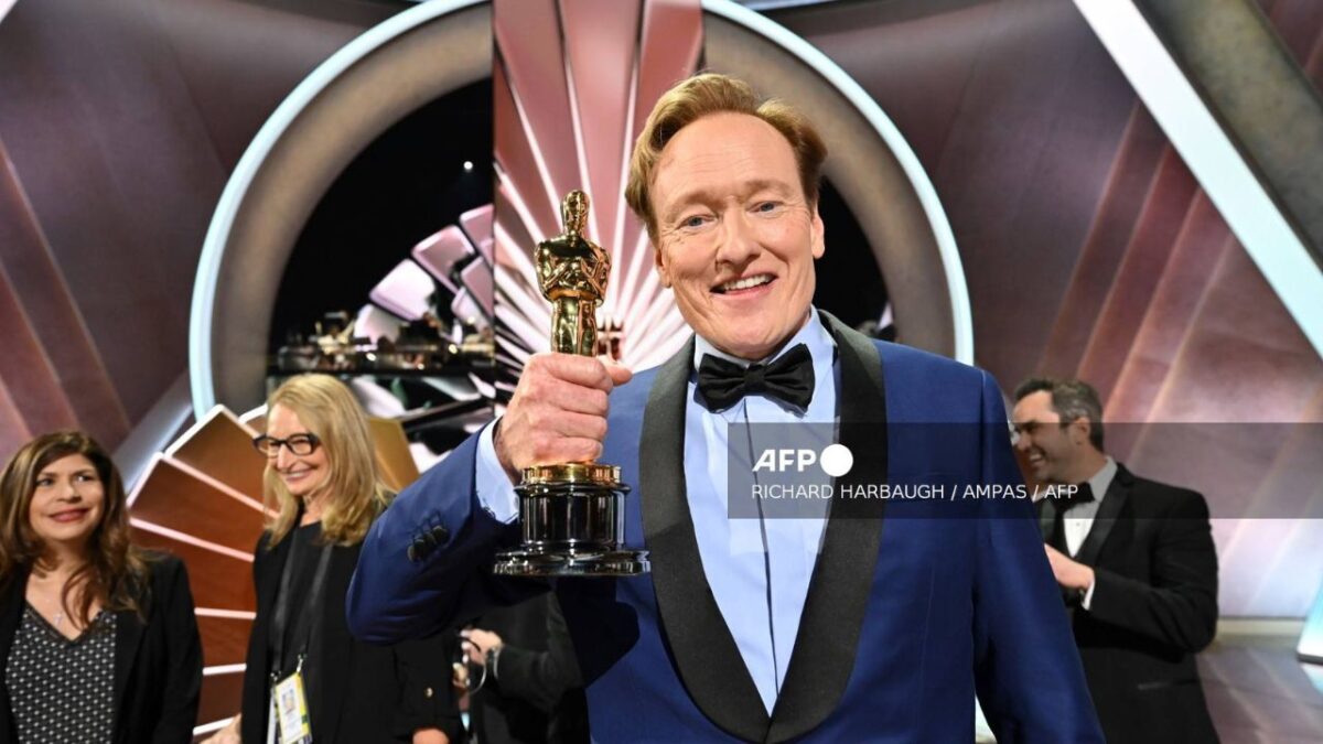 Conan O'Brien presentará los Premios Oscar en 2026, así lo anunció la academia de artes