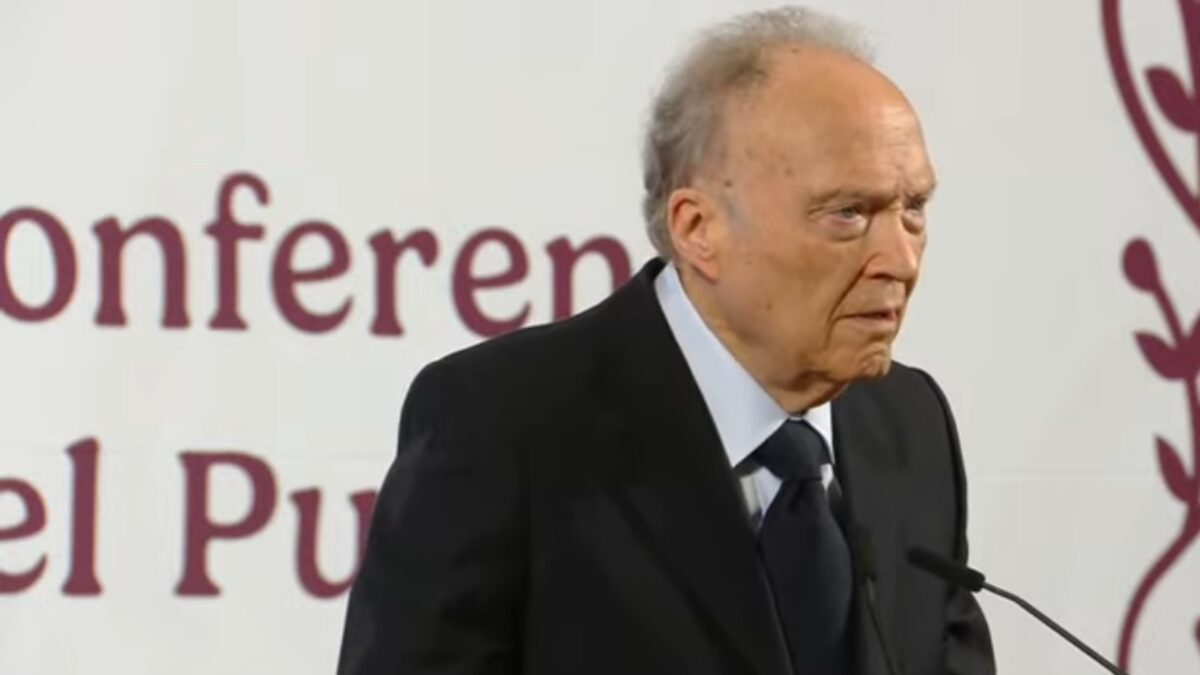 Gertz Manero dice que ya hay ficha internacional para la detención de Silvano Aureoles