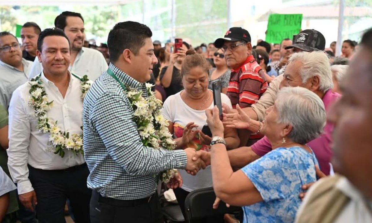 Ricardo Gallardo mantiene una tendencia al alza en la aprobación de las familias potosinas, con 53.8 por ciento durante febrero de 2025.