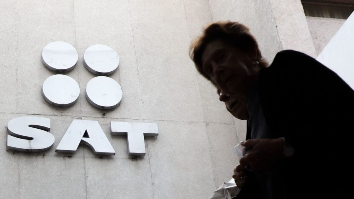 ¿Cuándo deben presentar la declaración anual del SAT las personas físicas en 2025?