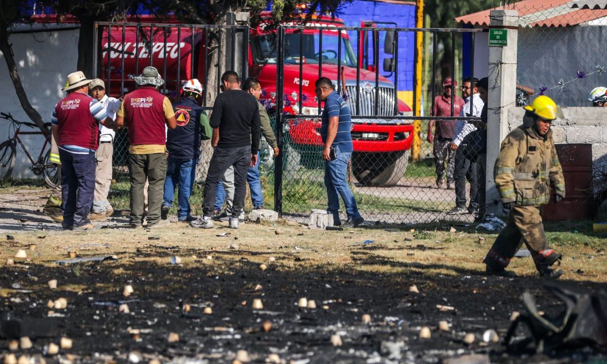 La explosión de un polvorín en el municipio de Tultepec en el Edomex dejó un saldo de 4 personas lesionadas que fueron enviadas a un hospital.