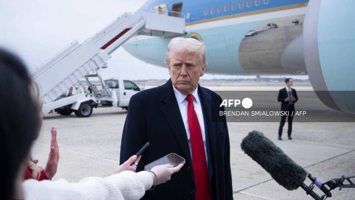 Estados Unidos analiza prohibirle la entrada a ciudadanos de 11 países, mientras que 32 naciones más están en alerta.