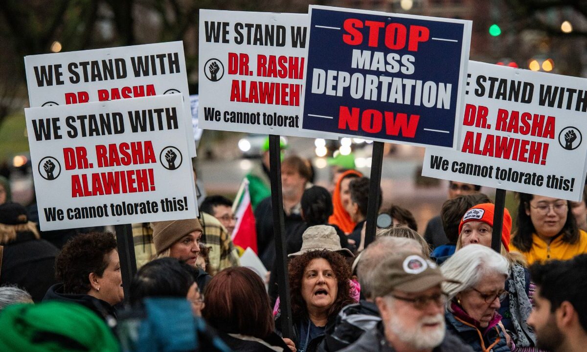 Las políticas migratorias vuelven a polarizar a Estados Unidos en la segunda era de Donald Trump. Un estudio reciente del Pew Research Center