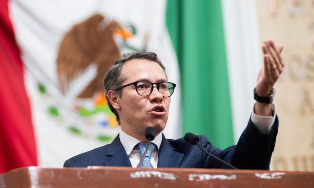 Exigen renuncia de diputado Fernando Zárate por ser presunto agresor de mujeres