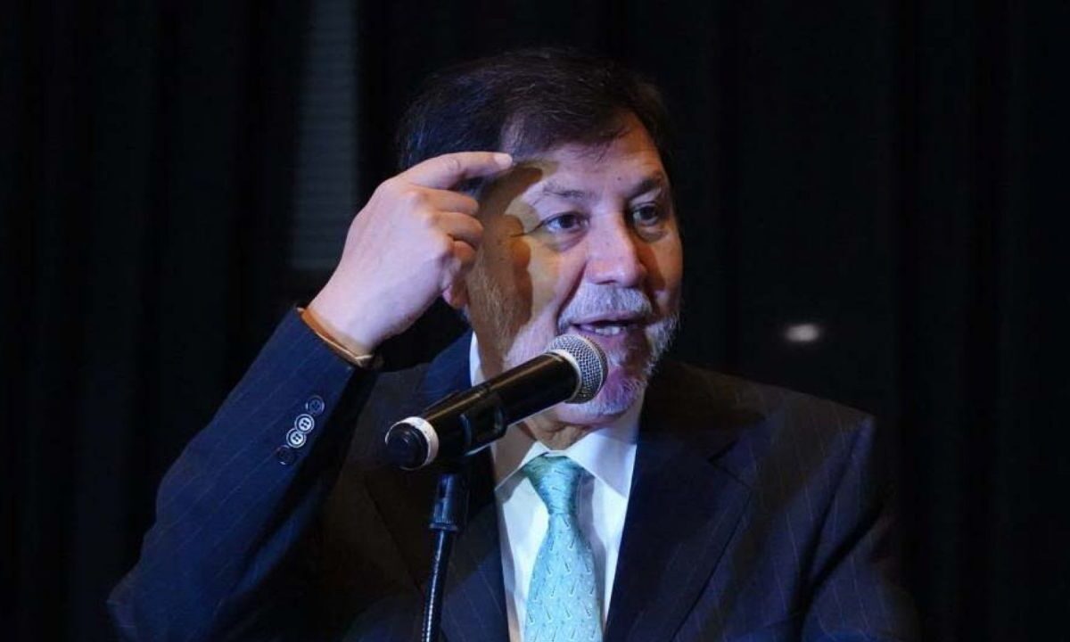 Noroña se burla de la opicisión en X