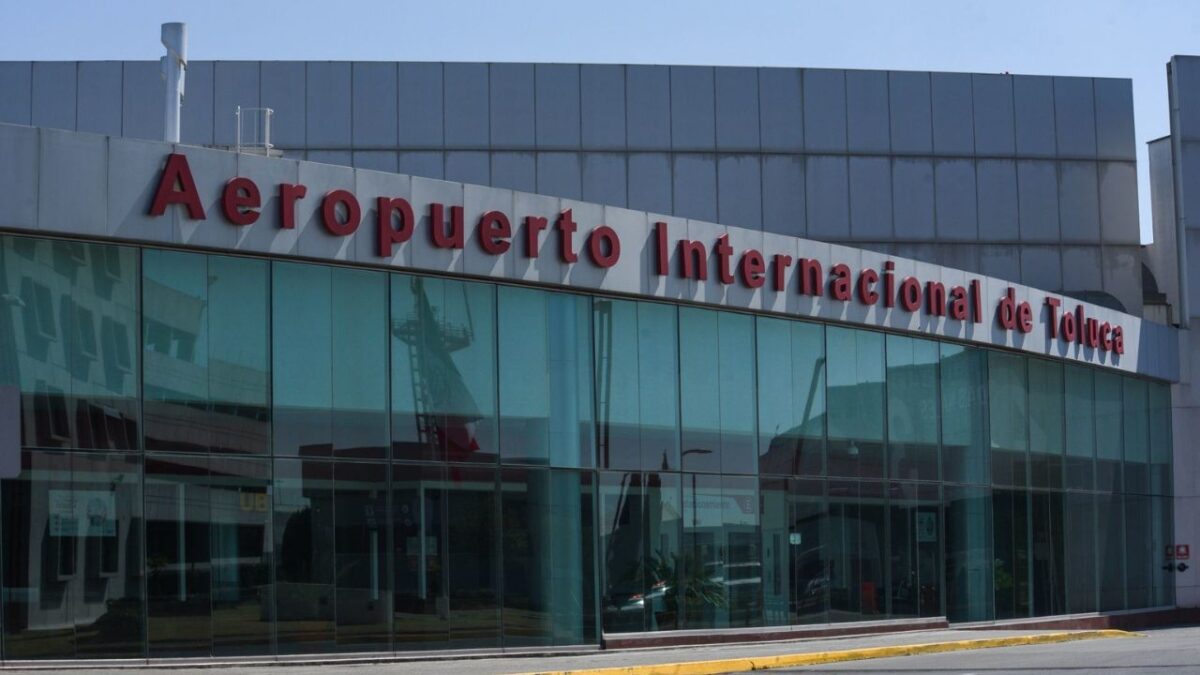 La Guardia Nacional aseguró, en el Aeropuerto de Toluca, más de 15 millones de pesos.