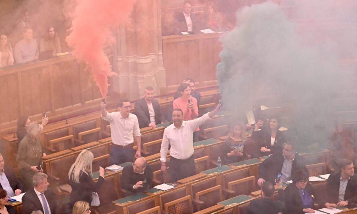 El Parlamento de Hungría aprobó una ley que prohíbe la Marcha del Orgullo LGBTQ+.