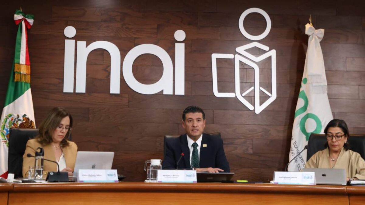 Durante su última sesión, el INAI votó en contra de la indemnización a trabajadores.