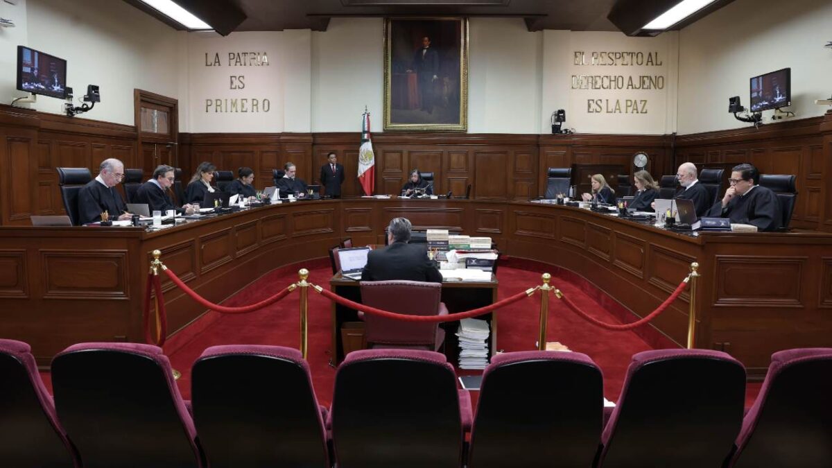 El INE sugirió a los candidatos a la elección judicial, que se encuentran en funciones, pedir una licencia sin goce de sueldo.