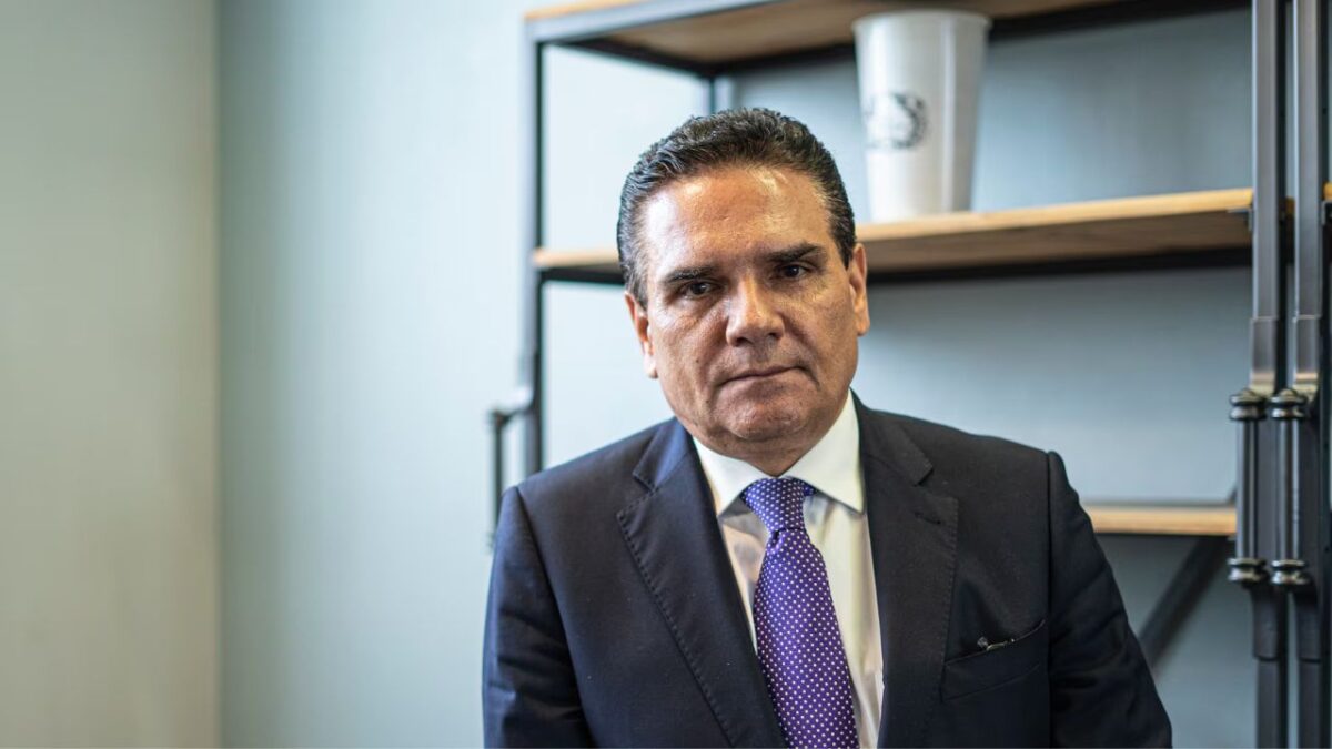 Interpol emite ficha roja por Silvano Aureoles, confirma gobernador de Michoacán