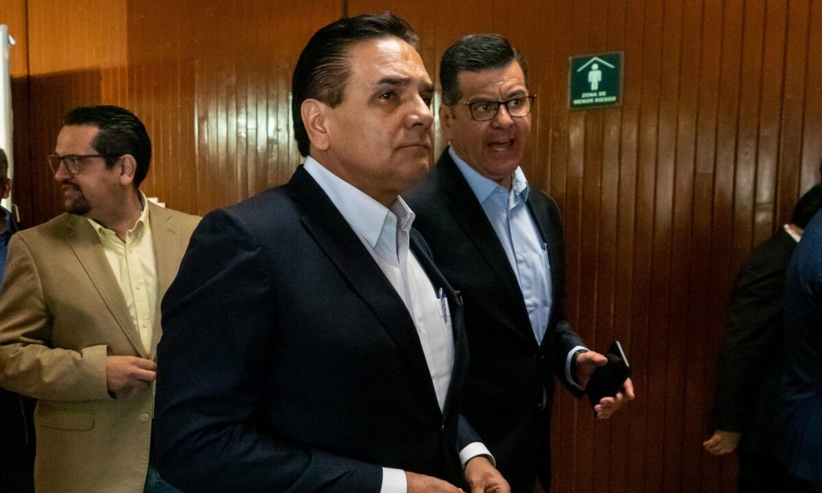 Sheinbaum dice que el tema de Silvano Aureoles es asunto de la FGR