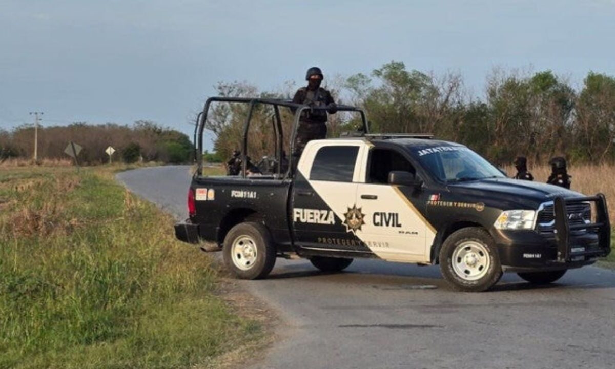 Hombres armados se enfrentaron con elementos policiacos en Montemorelos, Nuevo León.