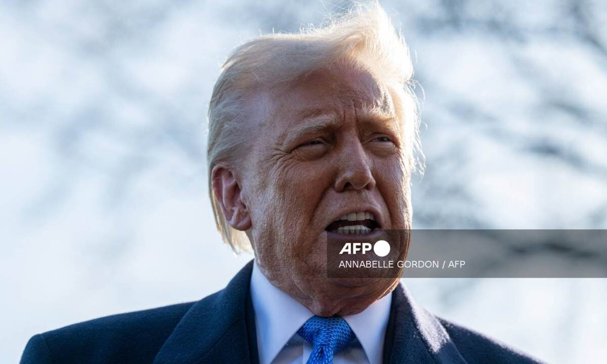Donald Trump reiteró que no quiere autos de México o Canadá y busca que empresas automotrices produzcan en EU.