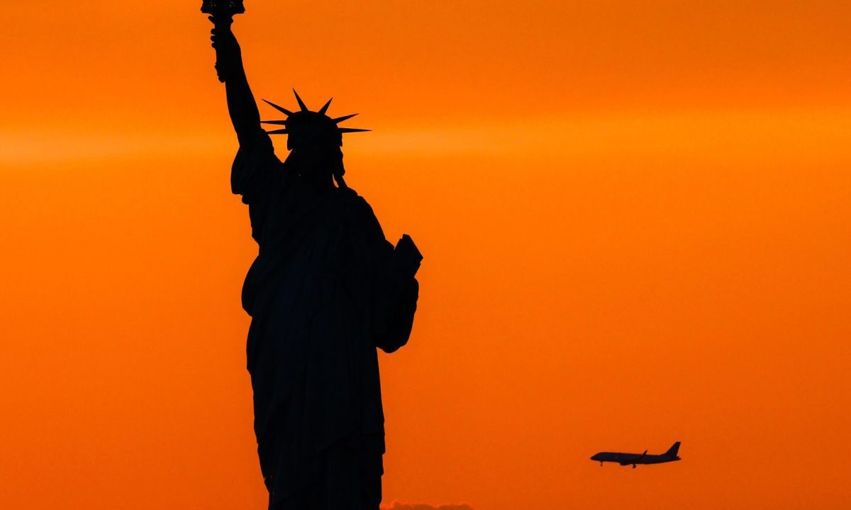Múltiples países emitieron advertencias a sus ciudadanos que planean viajar a Estados Unidos, luego de que la administración de Donald Trump