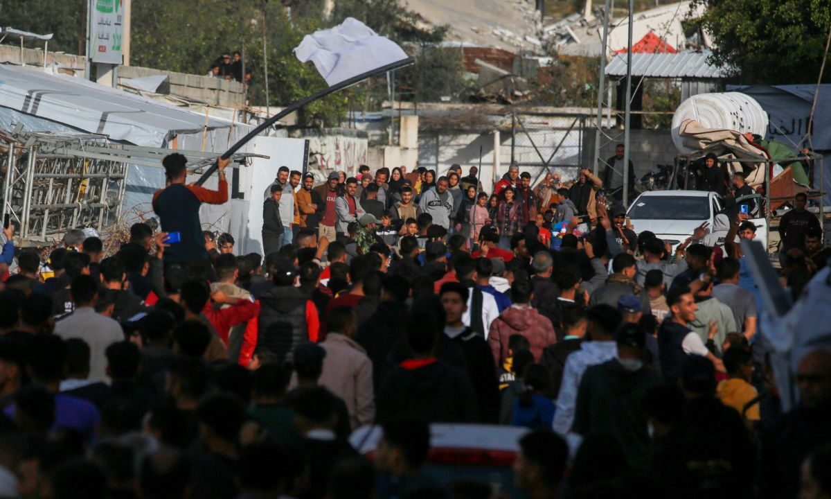 La movilización surgió tras reanudarse los ataques israelíes, luego de una tregua, en un conflicto que suma 17 meses